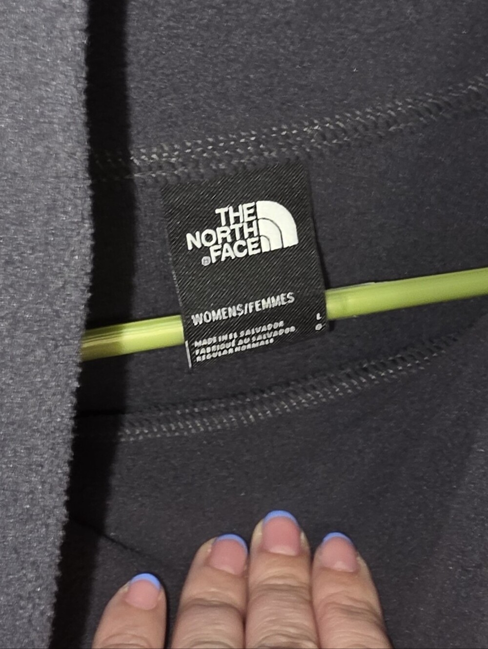 The North Face Two-Tone Fleece Pullover - Black & Light Blue - Picture 4 of 4